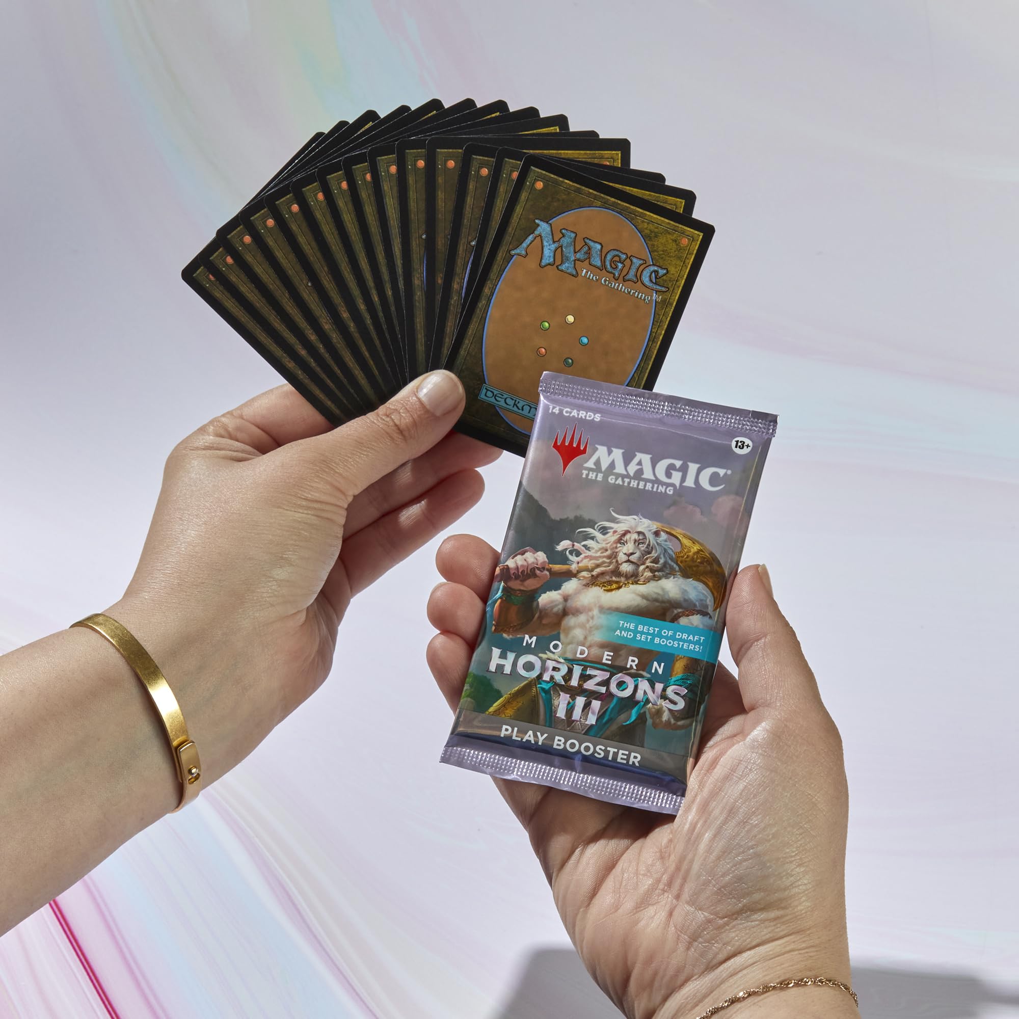 Magic: The Gathering Modern Horizons 3 Play Booster Box - 36 Packs (504 Magic Cards) - Image 4