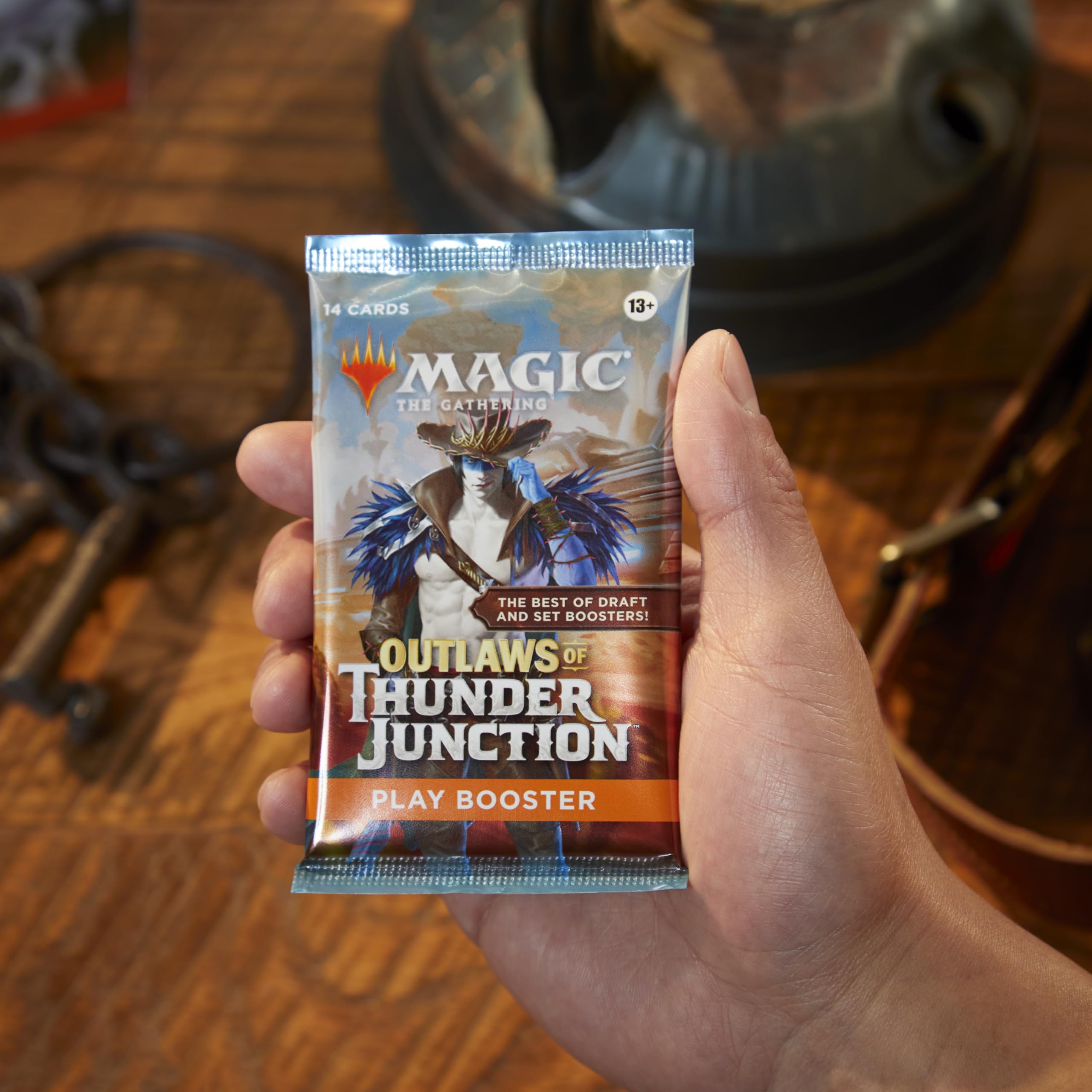 Magic: The Gathering Outlaws of Thunder Junction Play Booster Box - 36 Packs (504 Magic Cards) - Image 5